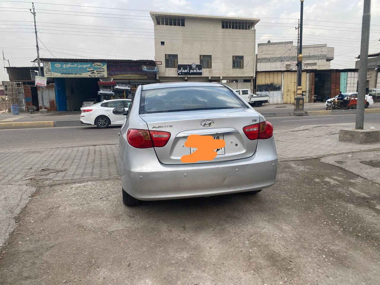 السلام عليكم سياره لنتره للبيع مديل 2010مكصوه  كامل مواصفات ماعده تنته تبريد تدفئه كلشي شغال عنوان البصره سعر 42وبيه مجال تصال ***********
