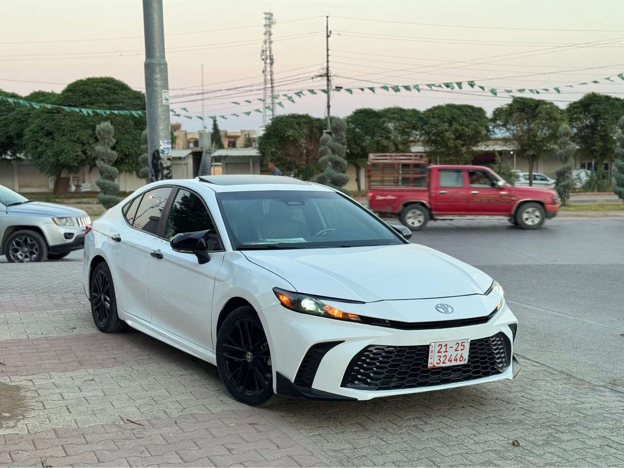 بسم اللّٰه الرحمن الرحيم
بەناوی خودای گەورە 
Toyota camry 2025 hybrid
تۆیۆتا کامری مۆدێل ٢٠٢٥ هایبرید
مواسەفات  SE Plus 🔋
چوار مۆدی لی خورین
Eco Normal Sport EV
گێر ئۆتۆماتیک گێر لە سوکان گێر سپۆرت کوشن کارەبای کوشن جلد بریک بەسمە ئەوتۆ هۆڵد 
ناو کریمی  سەیارەکە زۆر زۆر جوان و پاکە گیر مەکینە کارەبای هەموو گیانی بە شەرت 
سەیارەکە ٧ مایل ڕۆشتتووە زۆر زۆر جوان و پاکە کامیل سیرفزی بۆکراوە کارپلەی تەحدیل سورحە شاشە کامیرا لایت لید و حەدەسە
ڕادار بەردی سالەنسا بە شەرت 
سەیارەکە دوو پارچە بۆیاخە 
کەمیک ناوی گرتوە   
 سەیارەکە توند و تۆڵە هەموو شتێکی بە شەرت چوار تایە و ویلی لۆکی لە ژیرە هەموو شتێکی بیلادیە و بەشەرت پاتری هایبرید هەموو شتێکی بە شەرت 
سەیارەکە رەقەم کاتیە بە شەرتی رەقەم کردن 
ناونیشان ڕانیە حاجیاوا 
فایبەر وەتس ئەپ 
*********** السليمانية, العراق

