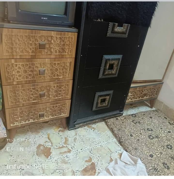 سلام عليكم غرفت نوم للبيع نضيف حيل السعر 475 وبيه مجال للاستفسار هاذ رقم 
***********خابر تدلل
