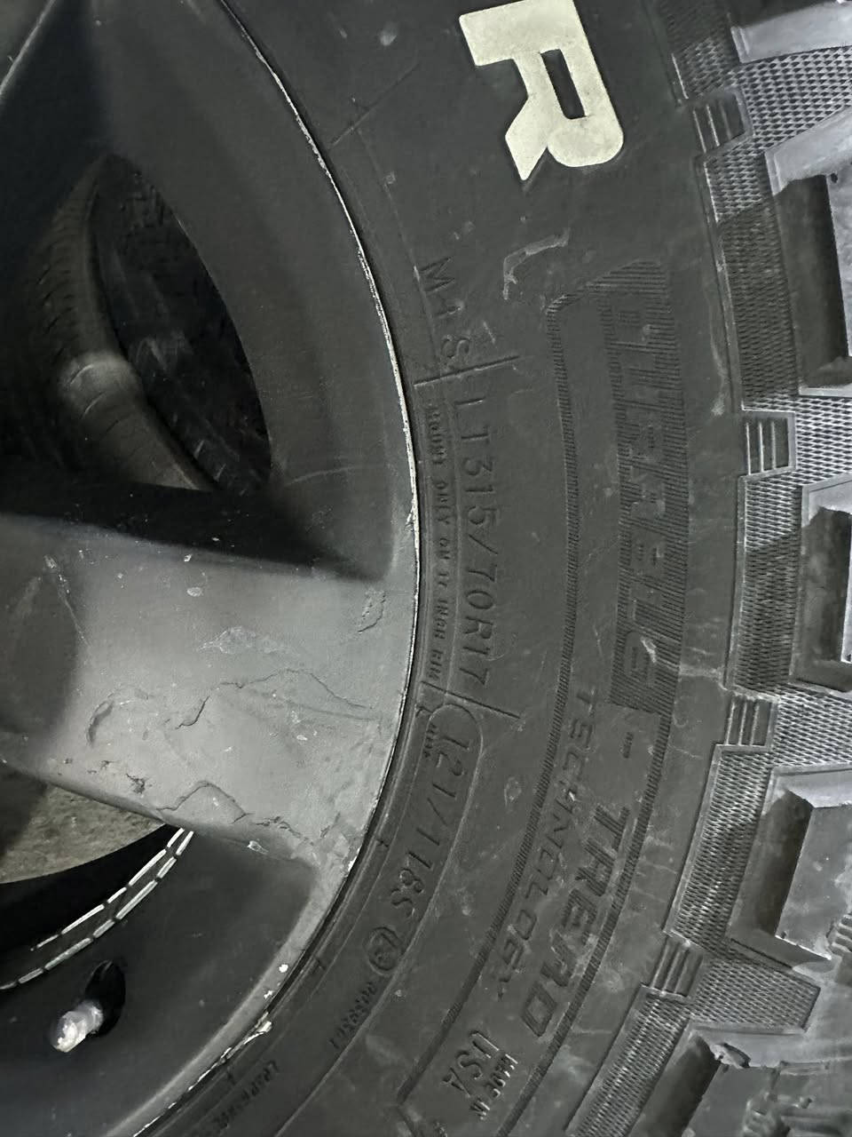 زوج تايرات جبلي حجم ١٧ 
انضاف بشكل لابنجر ولاركعه السعر ٢٠٠ الف


**إذا كنت صاحب هذا الإعلان وتريد حذفه لأي سبب، رجاءا أرسل رسالة إلى الدعم الفني**