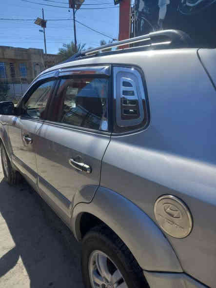 توسان ٢٠٠٨ سياره نضافه فول ..صدر جديد..حداديه جديده..تخم تاير ..دوشمه..مكينه كير تبريد خير من الله سياره  خليجيه فول بدون حادث السعر 115وبيها مجال بسيط مكاني بغداد الشعله  رقم الهاتف :***********
