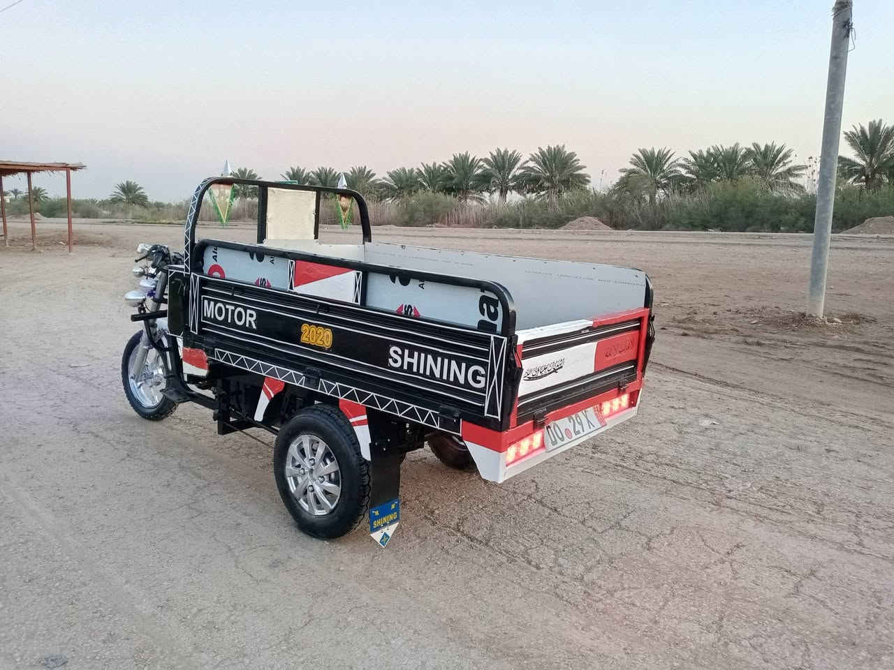 السلام عليكم ستوته للبيع موديل 20 محرك 20 اوراق اصولي كفاله عامه ستوته جاهزه سعر 1400 وبيها مجال المكان بابل الشوملي الرقم ***********
