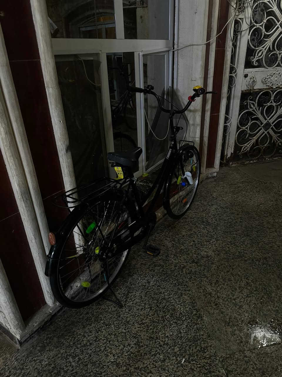 سلام عليكم بيسكل للبيع موديل ٢٠٢١سانتوي بيسكل بي بس طكه واحد بيسكل فول نضافه شراي خاص رقمي ***********
