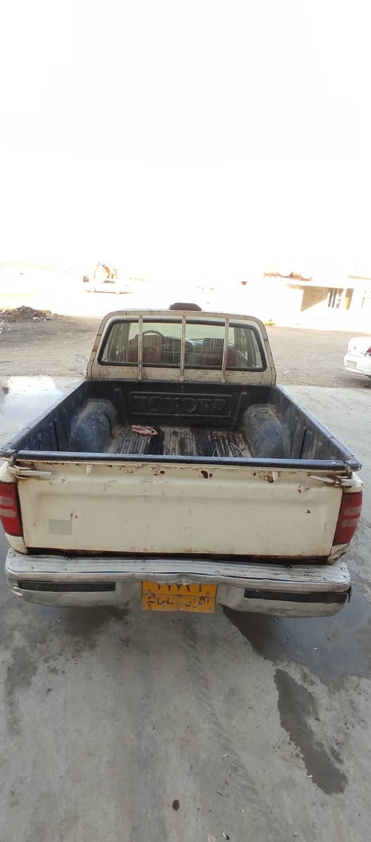 بەناوی خوای گەورە
پیکاب دێر 2006
مەکینە بەخ 
مەکینەی مانگێ کە تەشفیت کراوە
گیڕو مەکینە ئەکسل بەشەرت 
سەنەوی بەسەر چوە دوو ساڵە

غەرەمەی تیایە دوای مەعامەلە ئەگێرێتەوە

ژمارە  ***********_*********** شربازهير, السليمانية
