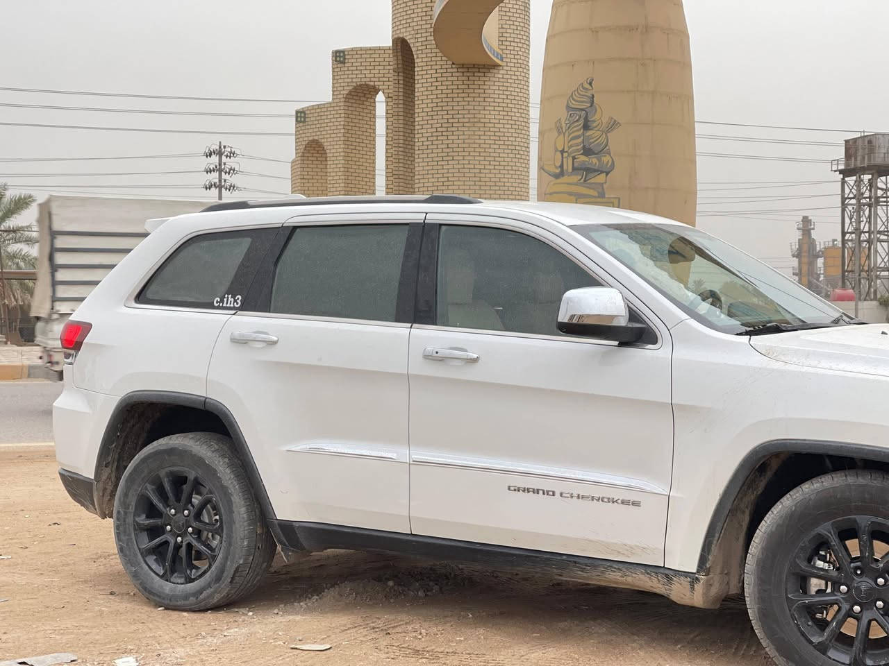 سلام عليكم  شباب مراوس بجالنجر  جيب موديل 14بيه جاملغ ايمن امامي وبارد بلجاملغ خلفي ماشيه 180 سعر 168 الاتصال على رقم او خاص مفتوح  ***********
