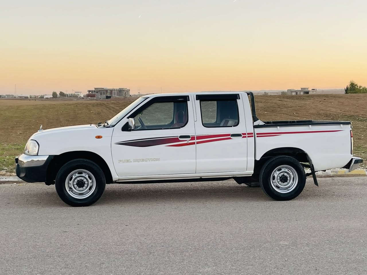 نيسان    2006  علوجي دووبةي  ساغ    ساغ   نةبراووةية
نموونە 
ناوسور بەخاخ
گيرومةكينةو ئەکسل بەشەرت  
بی دعم بی لیدران  بی چالوو چۆل نموونە 
چوارتایەیی لۆک پێشوو دوا لۆک
بەشەرتی ئەوەی قرچیشی نەبی 
نمونة مالي دؤست هەمووگیانی لۆکە
سعري  71  وةرةقة
***********
ژم   ***********
تکایە بۆ ئالوو گۆرو قیستوو قەرز پەیوەندی مەکە هەموو شتیکیم نووسیوە بیخوینەوە ئەوجا پەیوەندی کە ئەگەر مشتەریت لەگەل ریز ما
