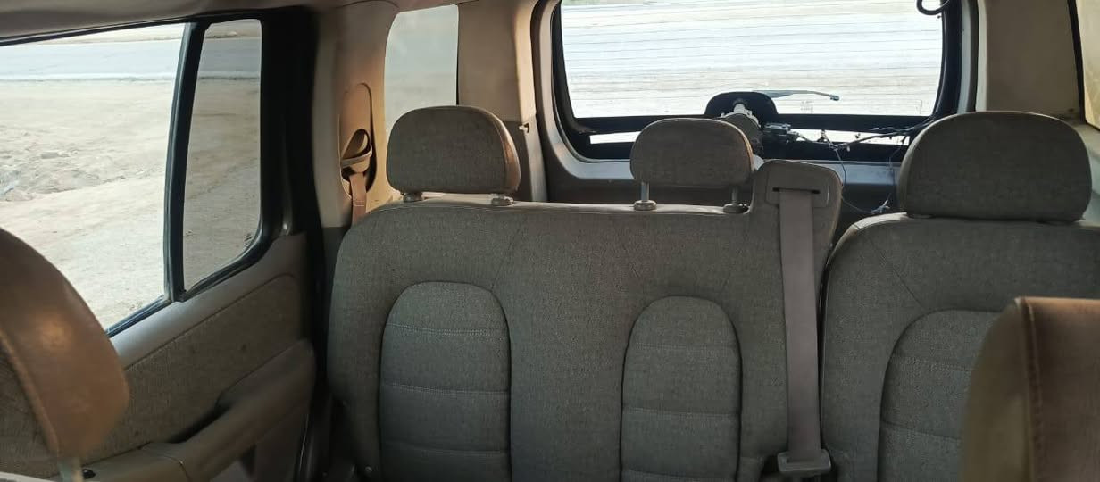 السلام عليكم ورحمة الله وبركاته
فورد اكسبلور ٢٠٠٤ رقم بغداد بأسمي نافذة لغاية ٢٠٢٩ محوره مكينة وكير ياباني ففتي ٣٠٠٠ بيها ضربة بالباب جهة السايق أثر أبو الدلفري تايرات ٧٠ بالميه باتري جديد قبل ٣ أيام مشتريه

 السعر ٦٠ وبيها مجال للطيبين واي استفسار الاتصال *********** أو ***********
محافظة الديوانية
عماد الشبلي حيدر عماد
