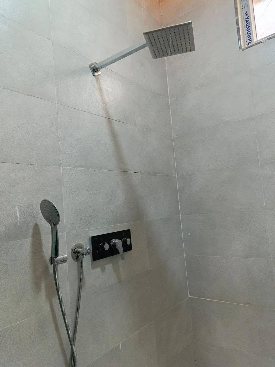 للبيع
بيت طاابو 
سند ٢٥ 
قرب سكة القطار 
طريق السنية السياحي 
مساحة ٢٥٠ متر 
بناء حديث 
2 
غرف نوم
صالة 
مطبخ
استقبال
صحيات داخليه خارجيه 
للاستفسار مراجعة مكتب السنية للعقار 
قرب جامع السنيه الكبير
***********
