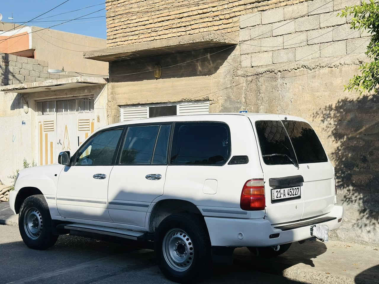 سەرەتا بەناوی خوا_مۆنیکا 2002_فول حادی _دەرەوەی کراوە بەفول مواسەفات_لایت زینون_پێش تەپلە مەرخوب_خازو بەنزین_سەنەوی تا2029نوێە_بەناوکردن بەشەرت _ناوی نیە لە حاسیبە بەشەرت_سەیارەکە توندو تۆلە_دوجام کارەبایە_سەیارەکە تابڵێ جوانە_سبوخ حام نیە بەحام دەی فرۆشم_لەحاسیبەشم داوە رسمیم داناوە بەشەرت ناوی نیە_شانسی نوقتەی پێوە نیە بەحستەم جەمپێکی هەیە _شانسی و مەکینەو ئەکسل بەشەرت _شوێن هەولێر _رەقەم موبایل_***********_سحری ٩٨وەرەقەو مەجال_
