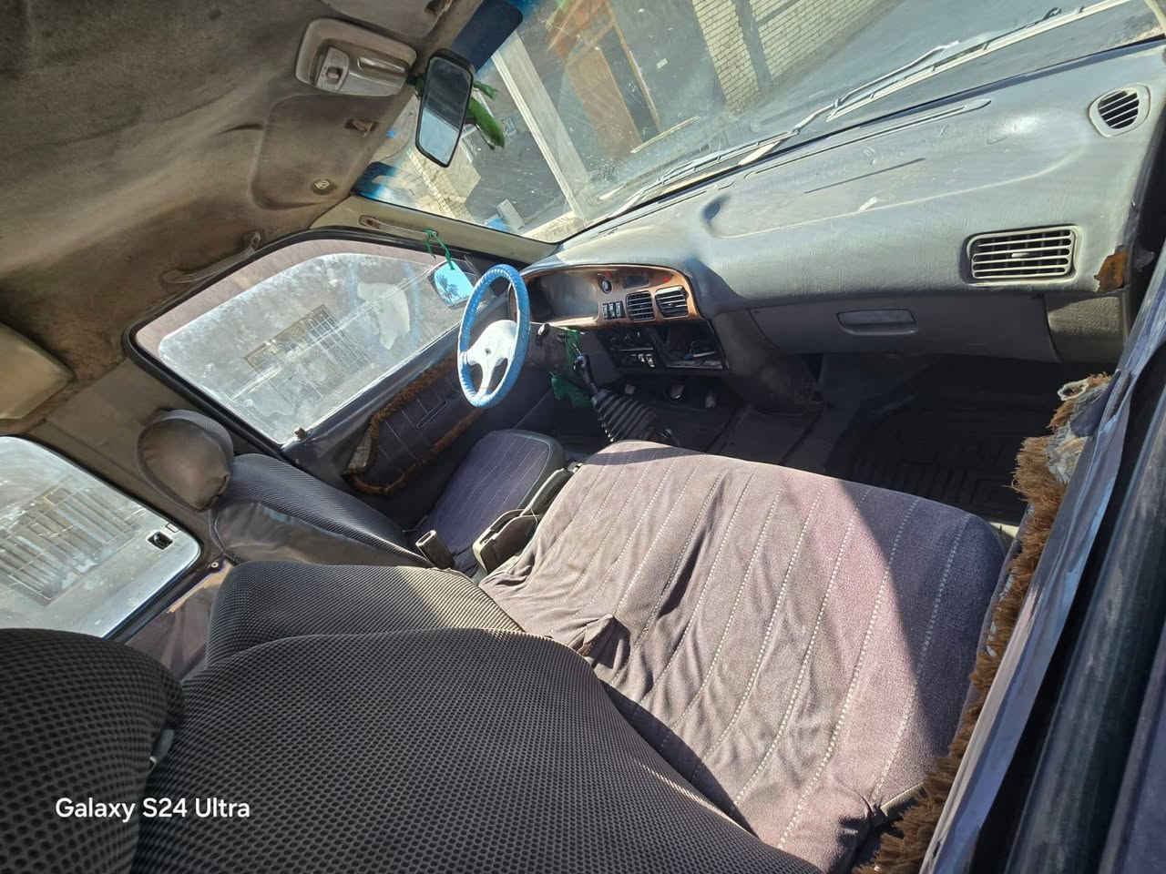 سلام عليكم 
كيا بريجو للبيع موديل 2000
 رقم بغداد انگليزي  سنويه لل30 مداور 
مصفره هيأه ومرور 
مكينه على السحگ 
گير اكسن مكفولات حداديه جديده 
*********** مكان نجف مشخاب
