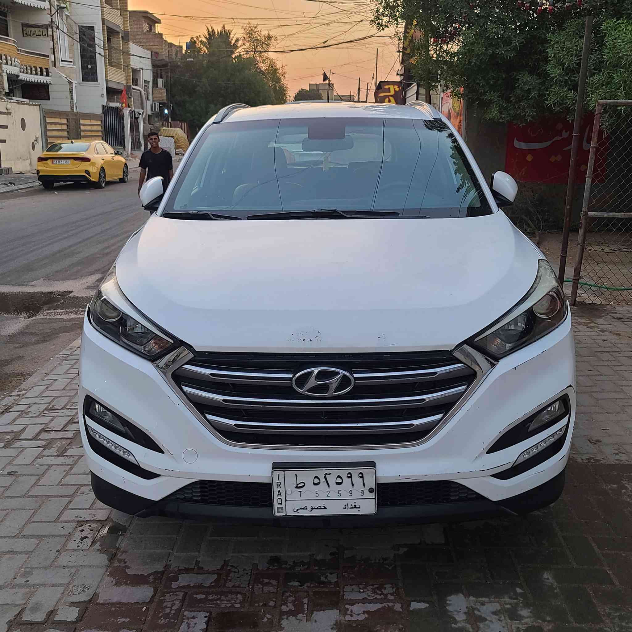 للبيع – هيونداي توسان 2018
المواصفات:
📍 الموديل: Hyundai Tucson 2018
📍 الفئة: Base / الفئة الأساسية
📍 المحرك: 2.0 لتر 4 سلندر بنزين
📍 القوة: ممتازة واداء اقتصادي في استهلاك الوقود
📍 ناقل الحركة: أوتوماتيك 6 سرعات
📍 نظام الدفع: أمامي (FWD)
📍 عدد المقاعد: 5
📍 عدد الأبواب: 5
📍 نوع الوقود: بنزين
📍 أنظمة أمان: ABS + وسائد هوائية
📍 ميزّات داخلية: تكييف هواء، نوافذ كهربائية، مرايا كهربائية، مدخل USB/AUX
📍 الحالة: بنيد مبدل 

📱 للتواصل: (***********
