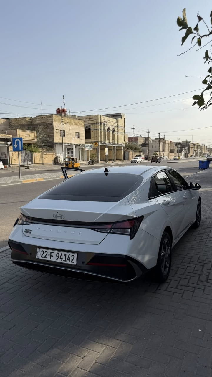 سلام عليكم رمضان كريم 🤍
البيع هونداي النتر تجميع صيني 2024 
رقم اربيل بسم شركة تحويل او كاله حاضر 

مواصفاتها : 
فتحه سقف 
كروز سرعه 
كشنات جلد داخل اسود 
تبريد قطعتين 
حساسات خلفيه + ماميه 
تحكم ستيرن 
عينه دتجتل عداد الكتروني 

وسياره تجي مواصفاتها 1/1 فول الفول ✅

سياره كفاله من صبغ تبديل او بارد وسياره نضيف و جديد 

سعره : 140 وبيها مجال الشراي بدون كسران المايعجبه سعره يعبر المنشور 

عنوان / البصرة 📍

رقمي / *********** 📞
