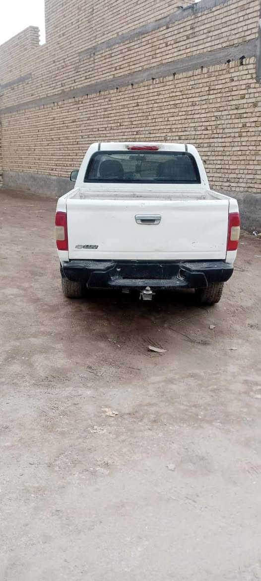 مكلف بالنشر سياره شوفرليت لوف مال مزاد للبيع محور محرك وكير بطه تترقم بغداد مكانها ناصريه سوق الشيوخ السعر 35  تفاصيل اكثر الاتصال ***********
