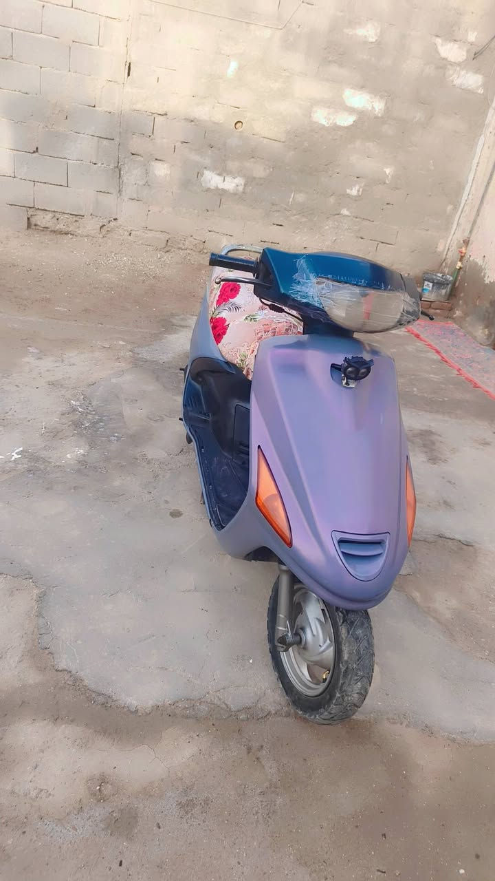 السلام عليكم دراجة فراش البيع شغالة سلف وا هندر الكهربات كلهه شغاله مفتوحة مرة واحدة فقط السعر 450وبيهة مجال المكان قضاء الدير ناحية الشافي لرقم بي واتساب ***********
