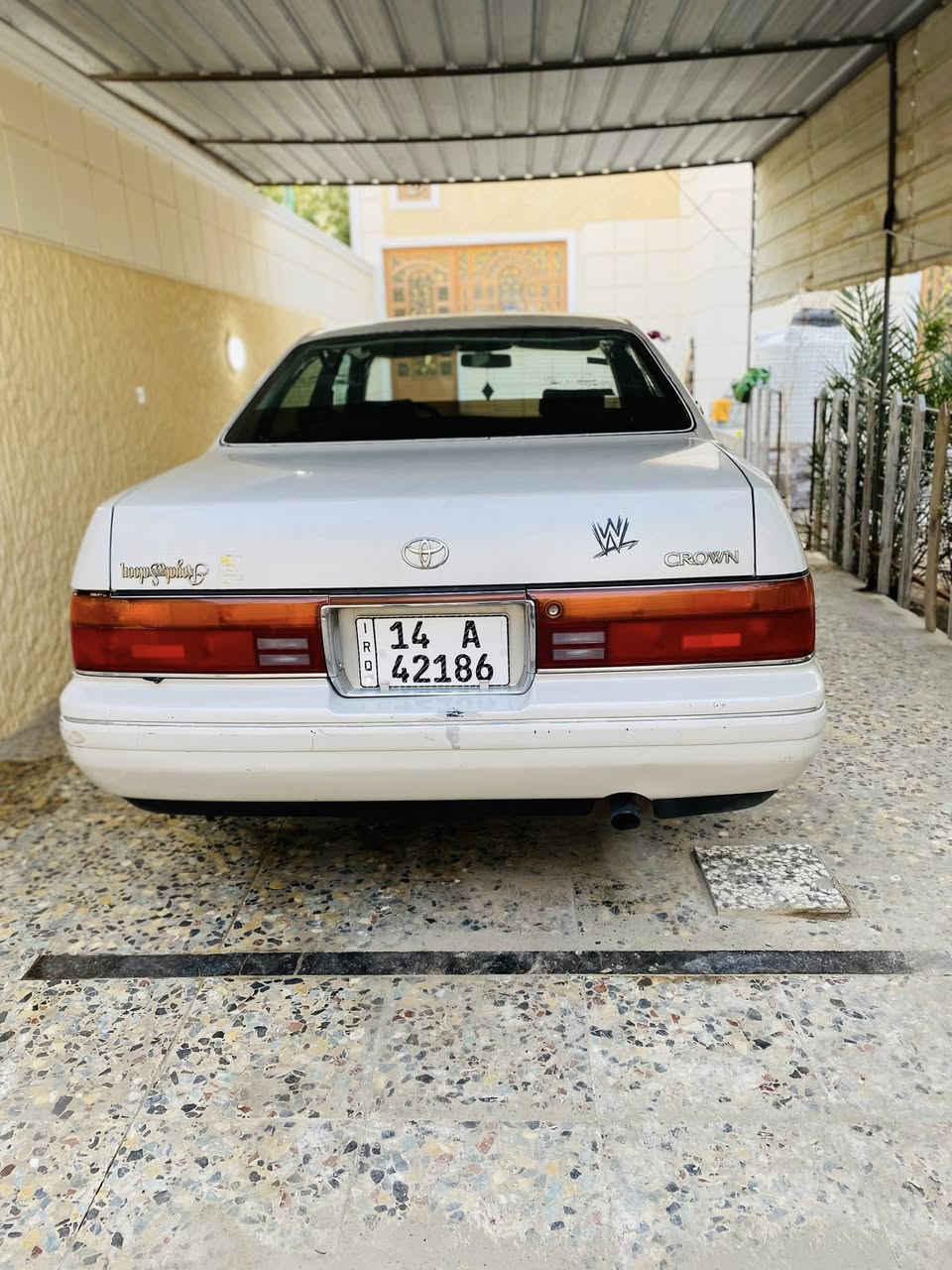 السلام عليكم بطه منفصل للبيع موديل2000 رقم بصره مجدده لغايه 2027 سياره مصبوغه عام بدون ضربه مكفوله من الكص والنقل والعيب الشرعي مكينه كير حداديه كله جديد تبريد شغال الغرفه مالتها نضيفه سعرها 63 والشراي بخدمته مكينه 2500 لحد يعلق شراي يتصل مكاني بصره ابو الخصيب شراي يتصل ***********
