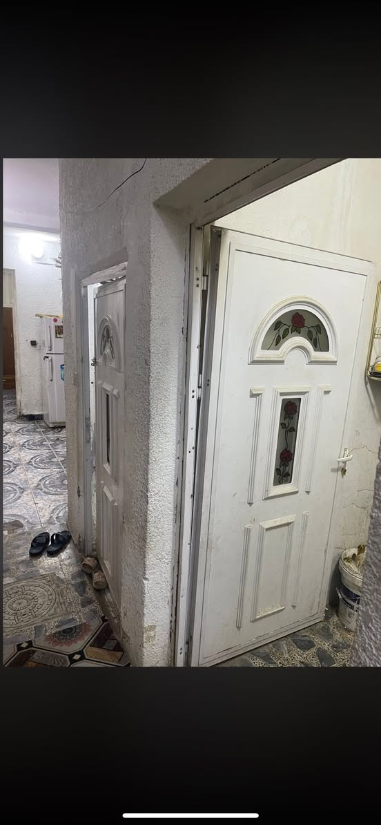السلام عليكم نصف قطعة للإيجار مدينة الصدر قطاع ١٥ شارع الفلاح للاستفسار الاتصال على ***********
