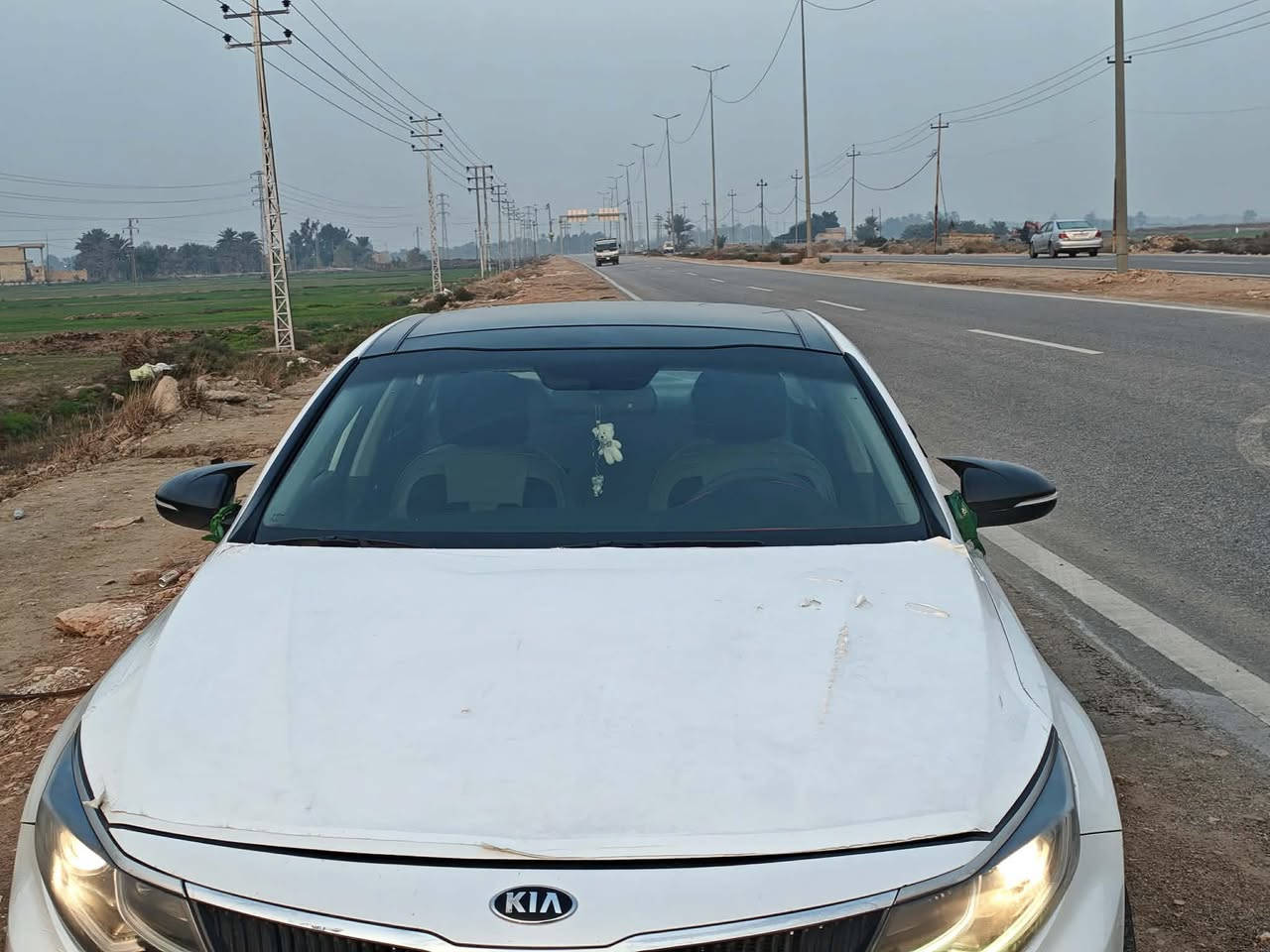 السلام عليكم اوتما 16  مكينه 2400 خليجي السياره قطعتين او باب امرخه سعره 135 او بيه مجال قليل  موبايل ***********
