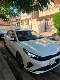 كيا سيراتو K3 موديل : 2024 المواصفات : فول الأخير Limted (داخل احمر)  ...