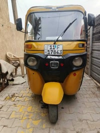 للبيع موديل 19 رقم او سنوية مصبوغة عام التكتك جاهزة او حلوة كبل للشارع...