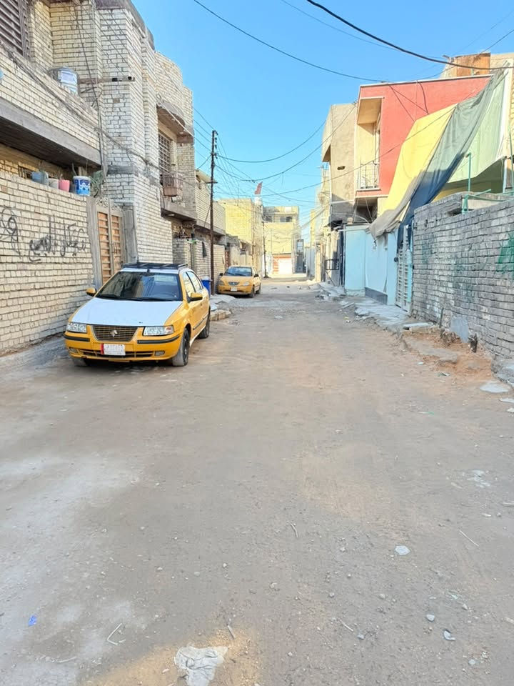 السلام عليكم قطعة ارض للبيع 100م رئاسة شارع 20 قرب معمل البواري  ***********
