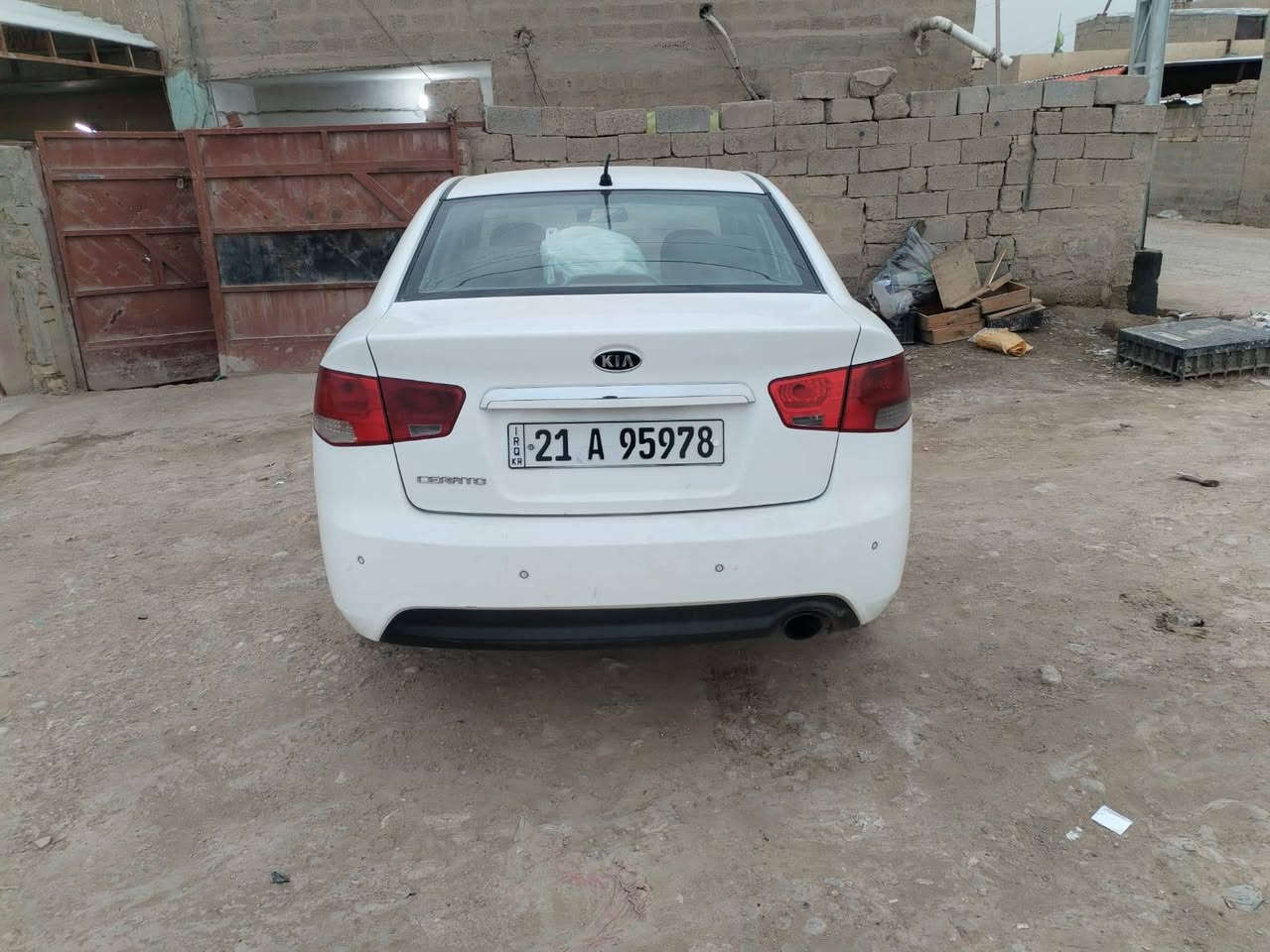 السلام عليكم للبيع كيا سيراتو 2011
رقم سليمانيه دولي شرط التحويل راعيهه من بغداد ما ياخذ ولا دينار 
سياره جاهزه وما بيهه نقص كير مكينه تبريد خير من الله
السياره فول عده البصمه
مكاني واسط الصويره قرب المعهد التقني
السعر 89 وبيهه مجال
للاستفسار:***********
