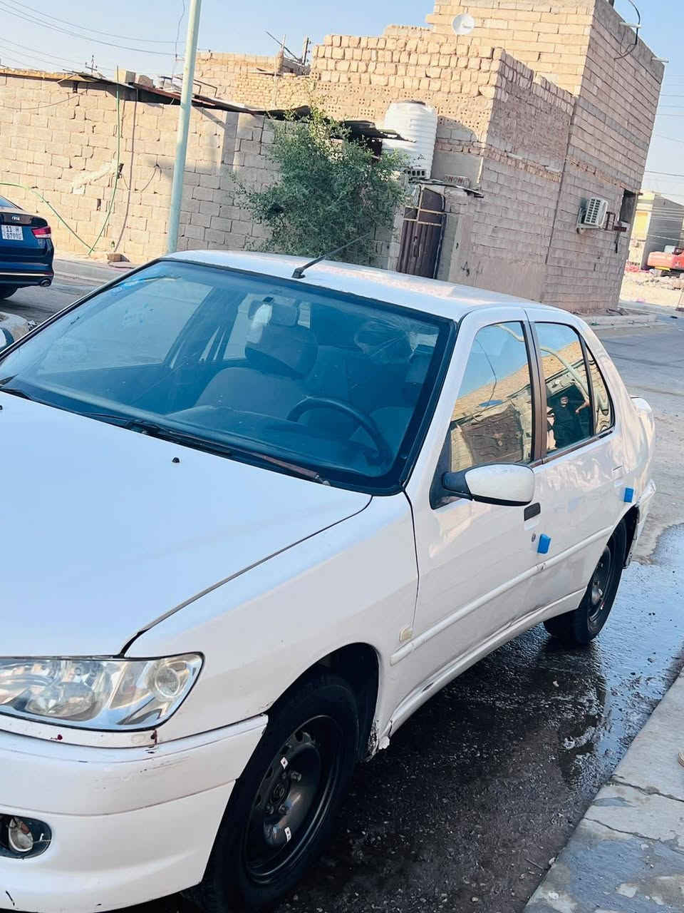 للبيع بيجو فرنسي 306 رقم بغداد انگليزي مميز
سيارة صبغ بس بنيد وقبق الجنطة 
مكينه گير وتخم تاير جديد وتبريد شغال 
السيارة نقصها حدادية ومشط 
السعر 38 وبيها مجال حگ الجية 

***********
