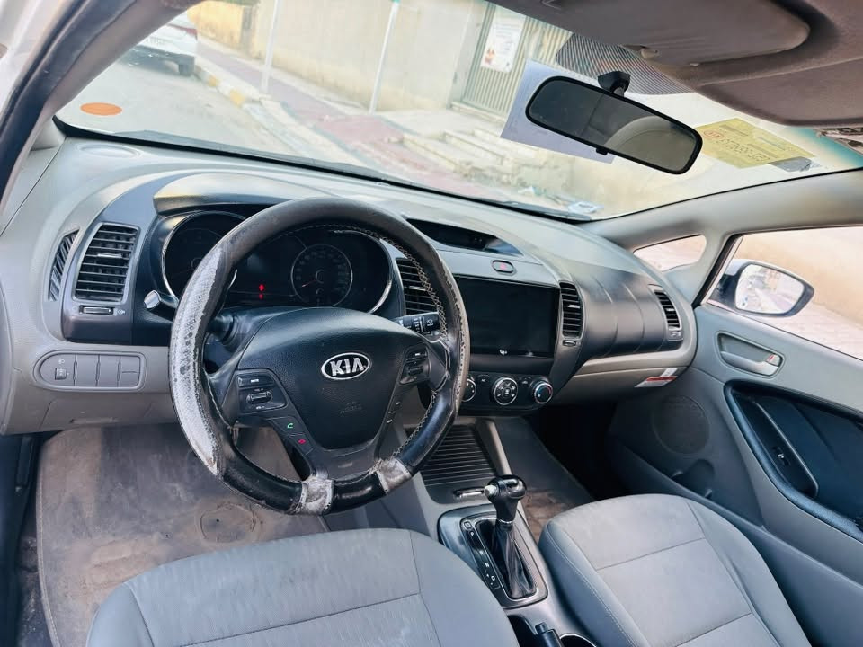 سيراتو 2014 بسمي تحويل مباشر ذي قار دولي وارد خليجي مكفوله من التبديل فقط بيه جاملغ صبغ والباقي مكفول محرك 1600 مامفتوح سياره حلوه وجاهزه موصفات ويل كب شاشه تحكم لايت زنون عالي ناصي السعر 112 وبيه مجال مكاني ناصريه الاتصال ***********
