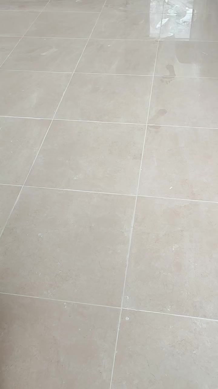 السلام عليكم خلفه مصري الانواع التطبيق البرسلين السيراميك ولكاشي والمرمر والجدران ارضيه شغل درجه اولي التواصل على الواتساب ***********
