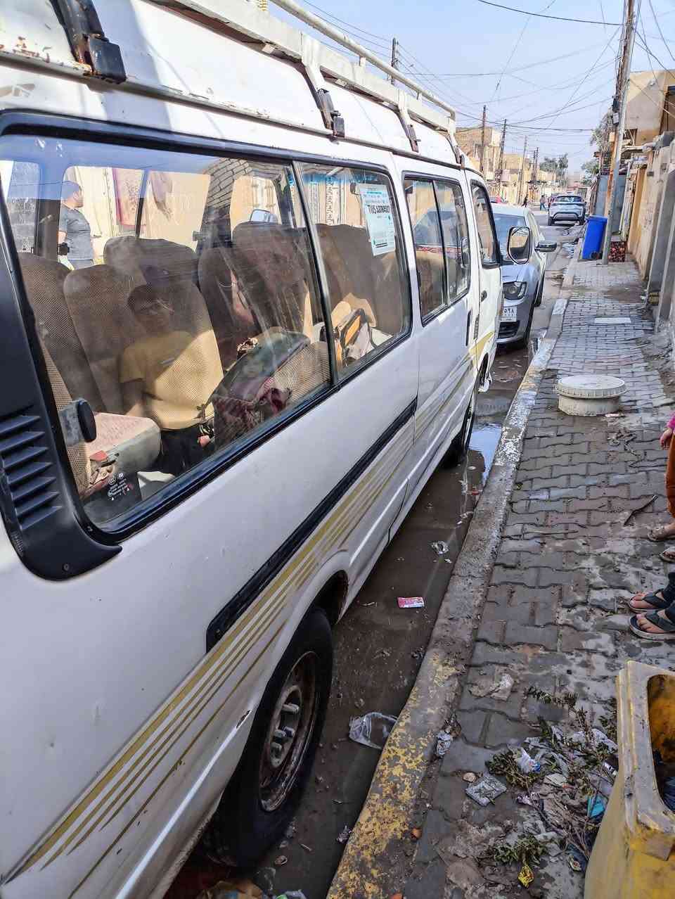 فتون ٢٠٠٨ صدر نص عمر مكينة ثري واي  مكفولة كير رابع يفلت تخم تاير جديد امصفره هيئه  رقمها بغداد صدامي سيارة مكفولة من حادث و صبغ مطلوبه 400 غرامات على مشتري سعر 40بيها مجال جدا بسيط
مكان بغداد***********
