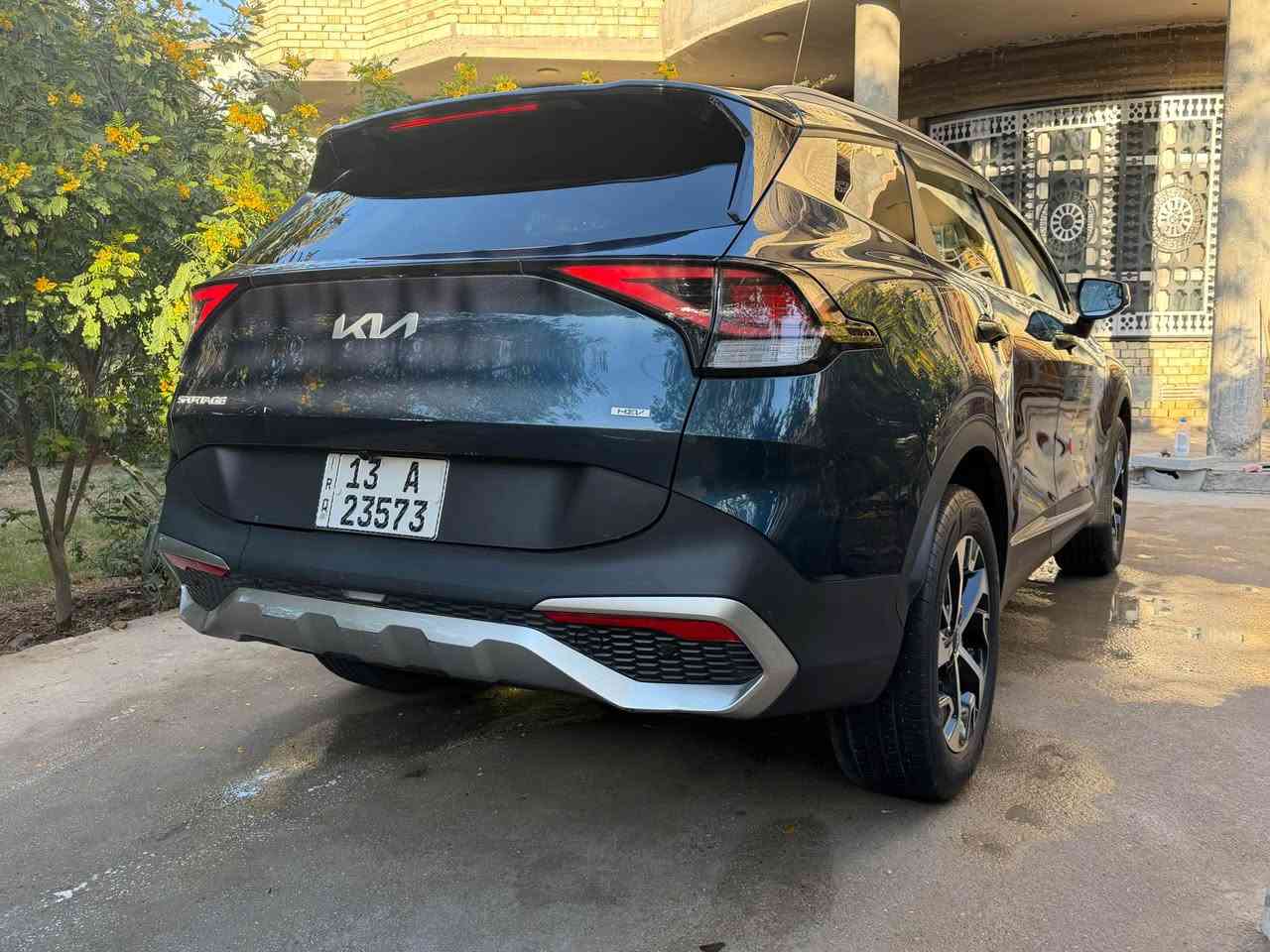 كيا سبورتج هايبرد2023
مكفوله 
بدون حادث
بدون ايرباك 
ماشية 33
فور ويل 
فول مواصفات رادارات بدون فتحة
السيارة جديدة جدا 
مرقمة باسمي 
مكان السيارة ميسان 
للاستفسار *********** عمارة, ميسان
