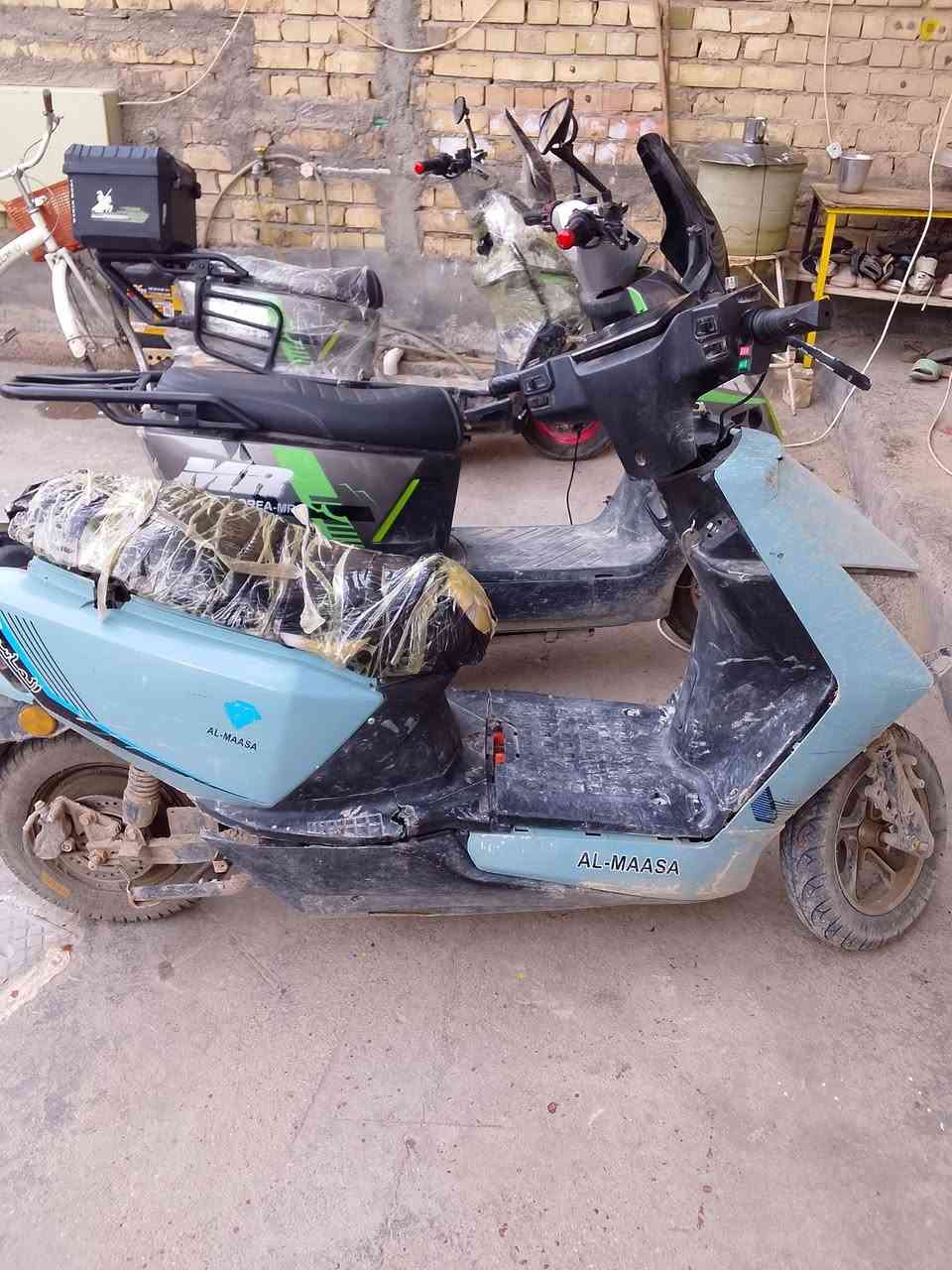 سلام عليكم دراجه شحن للبيع كفرات متعوبه درجه كهربائيات كله شخاله بس يردله موحوله وشد شي عله شي كهربايات تكلف 10 الف ملاحضه الدرجه بدون بطاريات بس فلف شغغل كلشي شغال تيارت تخم جديد السعر 150


**إذا كنت صاحب هذا الإعلان وتريد حذفه لأي سبب، رجاءا أرسل رسالة إلى الدعم الفني**