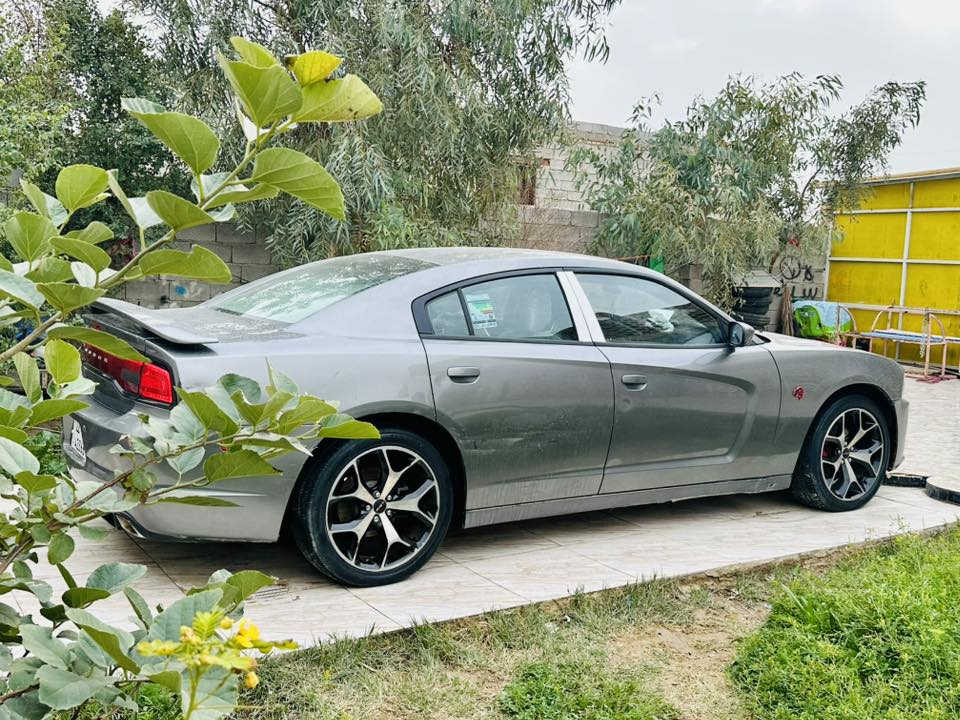 يالله مكلف بلنشر *********** جارجر 2014 خليجي كفاله سياره مرمزه ع شاصي شرط الحاسبه رقم وسنويه نكليزي 2030 مكينه وكير 3600 تبريد تدفئه كفاله عامه سعر 56 وبيه مجال
