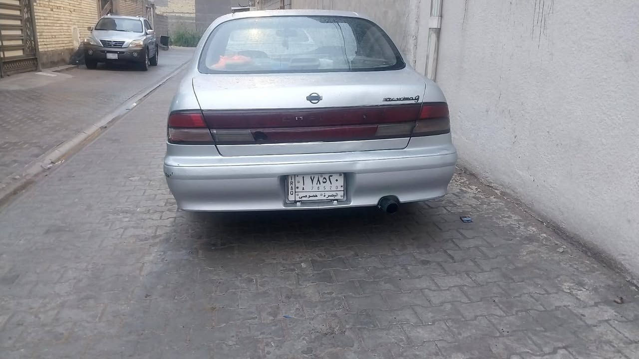 سيفيرو 
محرك كير كامري
مصبوغ عام 
بيها غرامتين وقوف خطأ يطيح من السعر 
راعيها موجود بالبصرة المركز 
يحتاج لها ترتيبات فقط بالكهربائيات 

٢٥ وبيها مجال

***********
