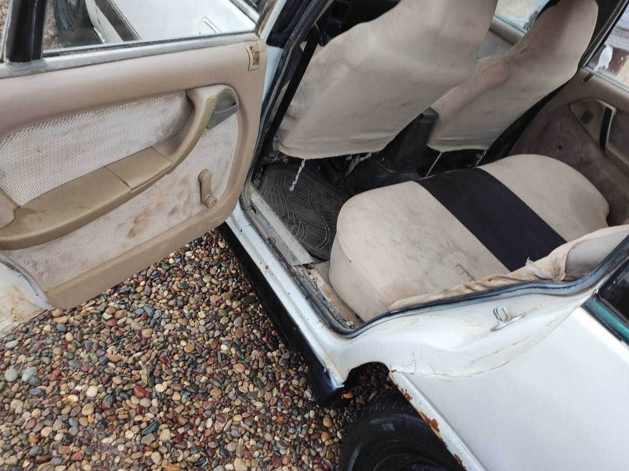 السلام عليكم اوبل اوميكا كير ومحرك شرط 20 صدر جديد داخل نضيف لايت عالي ناصي كهربائيات كلها شغاله تواير جدد دبل جديد السياره انضف منل صور 15وبيه مجال يرهم مراوس وفرق


**إذا كنت صاحب هذا الإعلان وتريد حذفه لأي سبب، رجاءا أرسل رسالة إلى الدعم الفني**