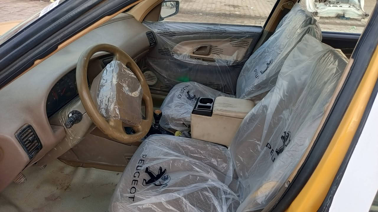 سلام عليكم بيجو 2016
كير مكينه تبريد تدفئه حداديه صدر تخم تاير كله جاهز سيارة بلاديه 
رقم واسط تاخذ صافي من هيئه وغرامات الك صافي سعر
37 وبيهة مجال 
مكان كوت حي لحكيم 
***********
