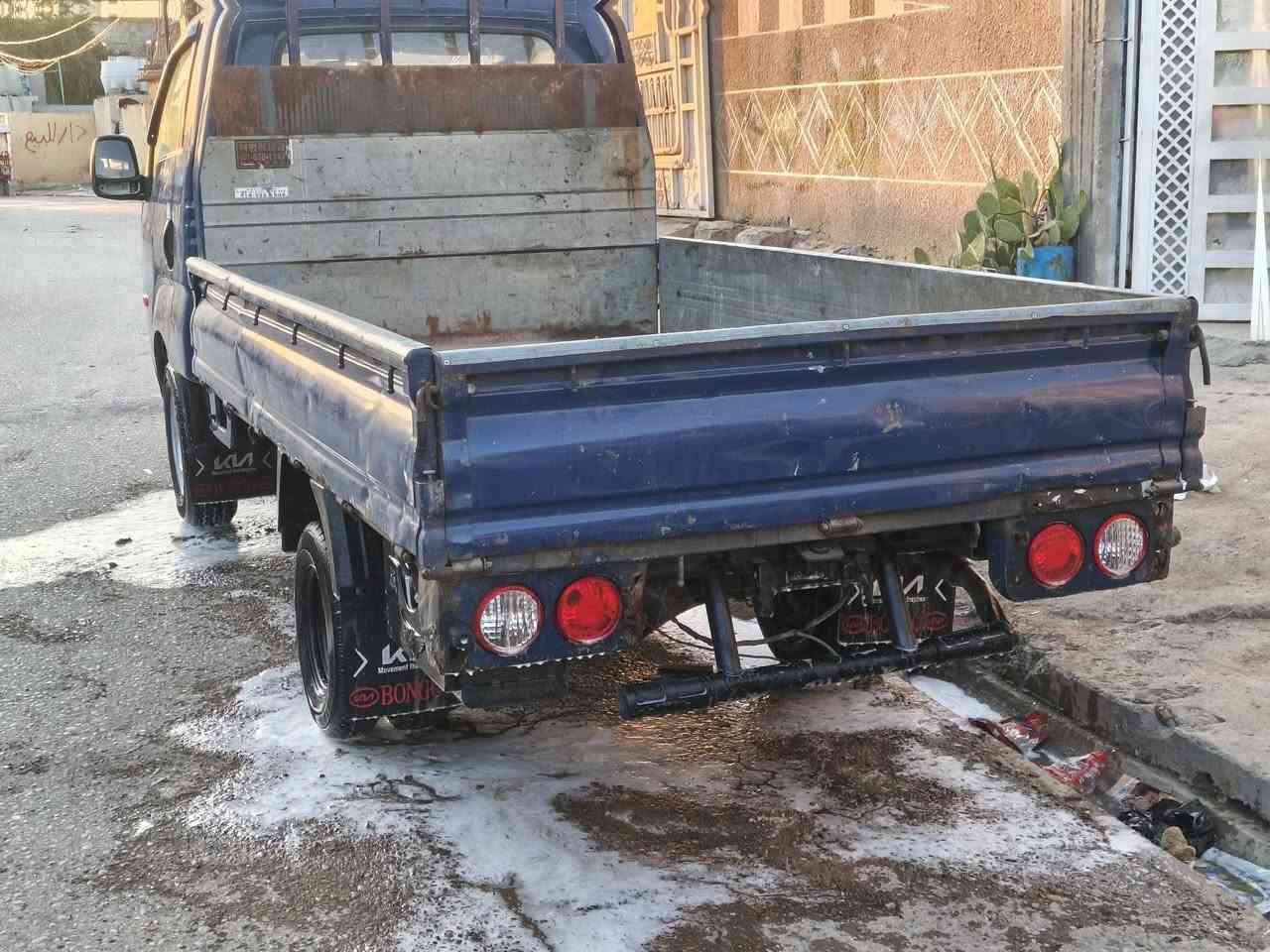 كيا بنكو موديل بدون رقم  8 كير ومحرك مسكر لاصرف ولابخار السياره على وضعية البلاد تخم تاير جديد صار اسبوع من شاده كهربائيات شغاله مابيه اي نقص مكان السياره بغداد السعر 45 رقم صاحب السياره ***********
