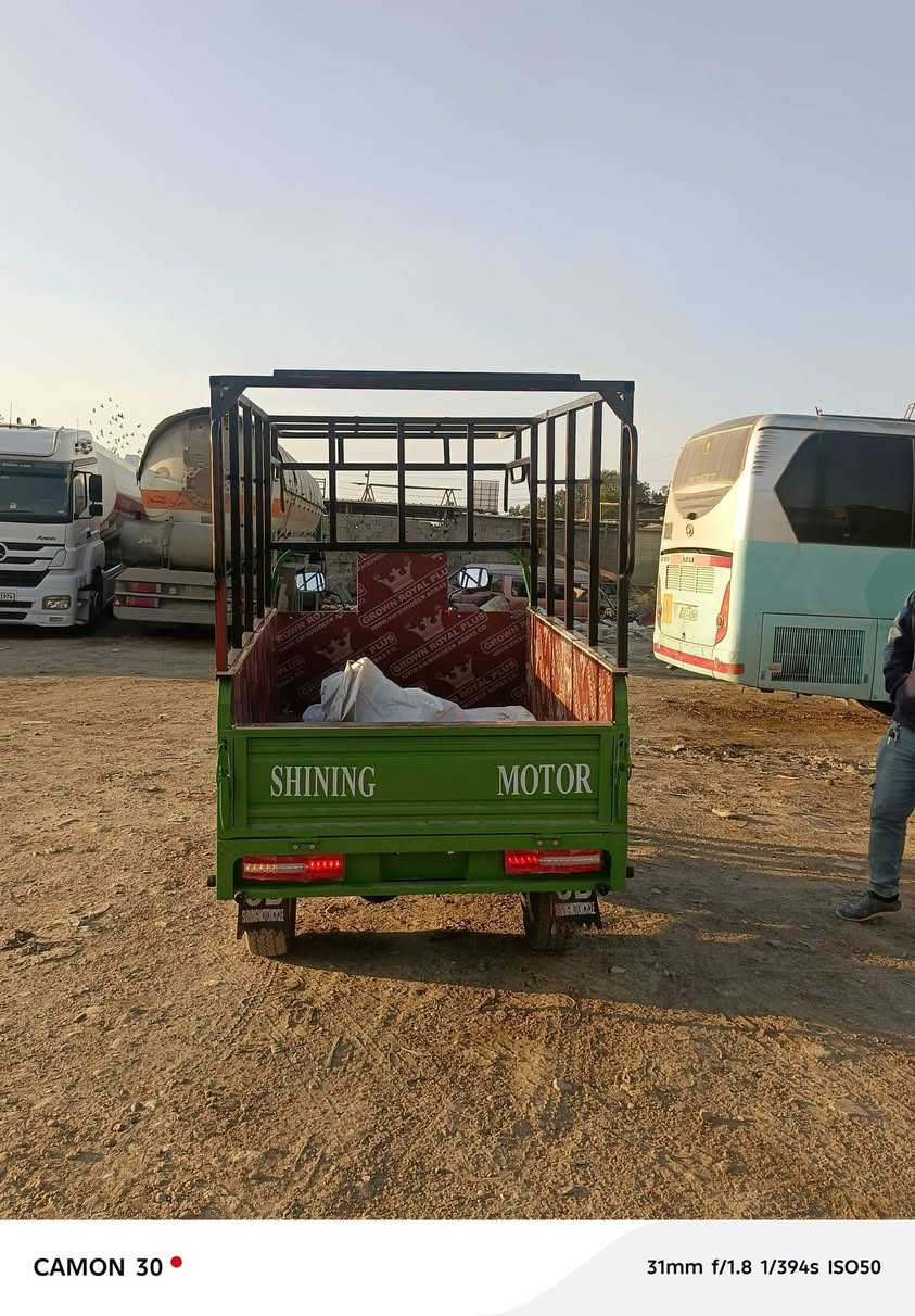 السلام عليكم ورحمة ستوتة زيرو البيع خمسة وعشرين طلعة بل ستة وعشرين السعر مليونين ونص ***********
