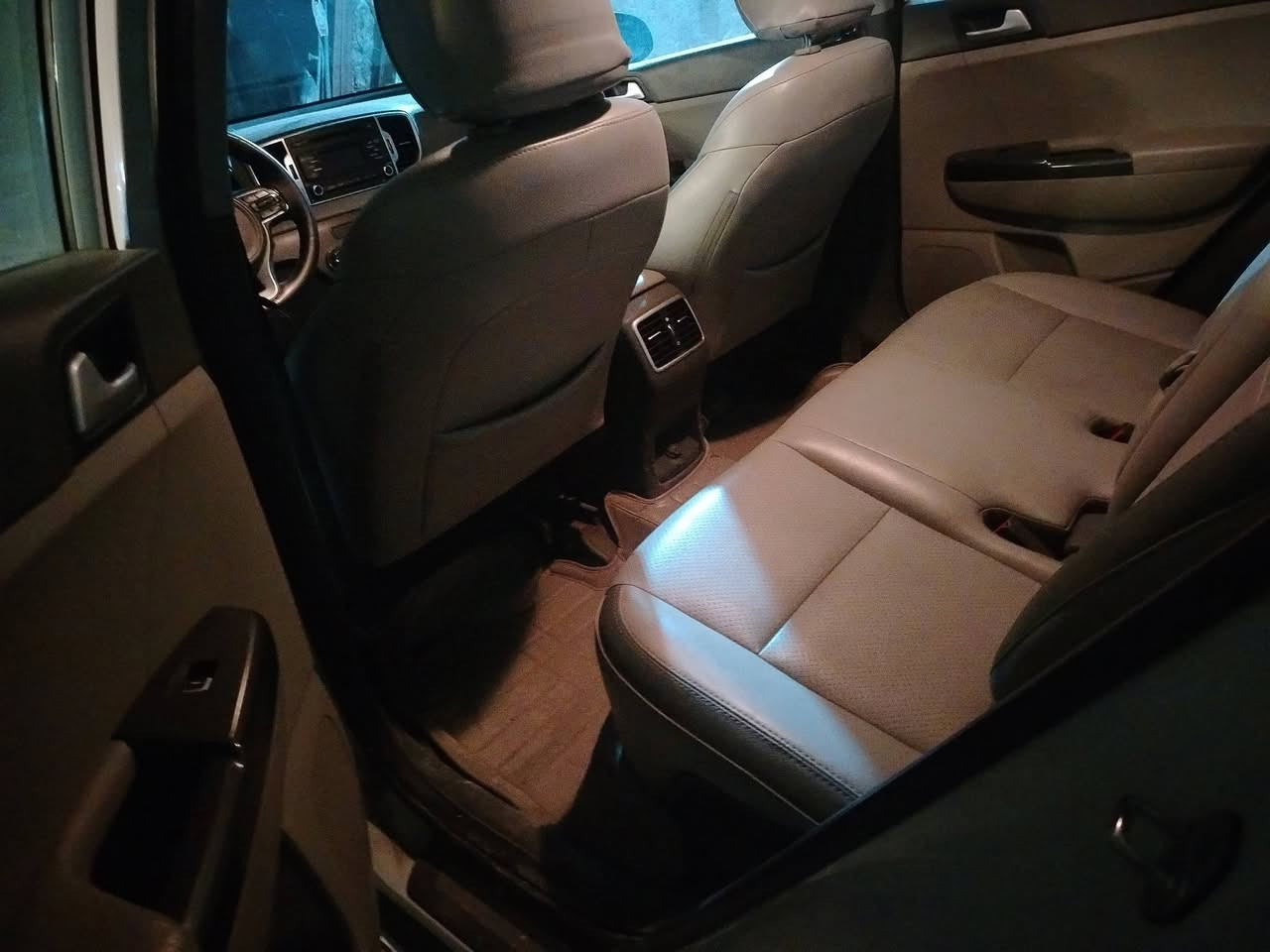 السلام عليكم ورحمة الله
... مراوس السبورتج خليجي كفالة عامة... بسنتافية خليجي ٦ سلندر ٧ راكب بغداد.. كون نضيفة...
***********
