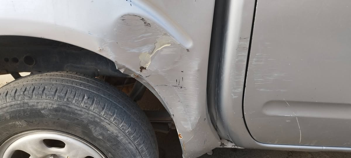 السلام عليكم 
نيسان فرنتيرة 2005رقم بغداد مشروع وطني سنوية ل29كير مكينة محورة فيفتي 3000خير من الله مكاني بغداد الحسينية السعر ب60بيها مجال حك الجية
هاتف ***********
