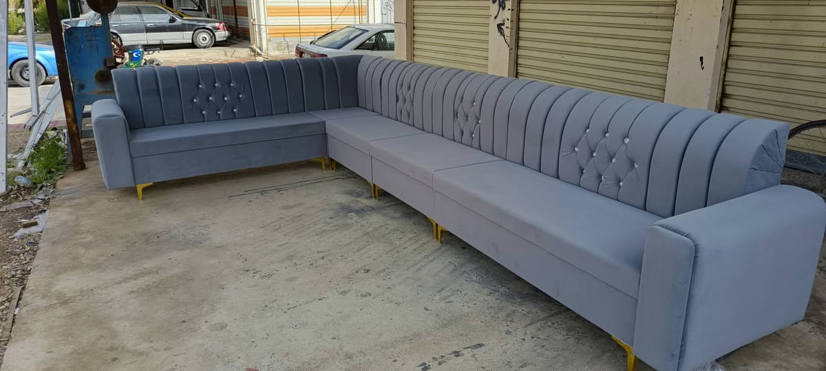 ديوان ستندر 7 امتار شغل درجة اولى
السعر 310الف 
***********
