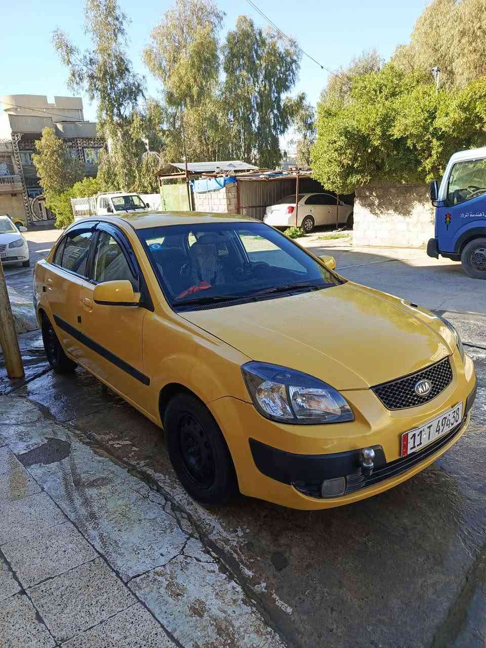 كيا ريو للبيع امريكي موديل 2009
محرك 16 اصلي وكير شرط 
جوم كهرب داخل برايد أسود 
سنويه بسمي جديده 
كابون كتروني بيها 
رقم بغداد دولي 
ضرر جاملغ اليمين الكدام 
السعر 86 وبيها مجال قليل 
اتصل ع أرقام وتدلل 
***********
***********
