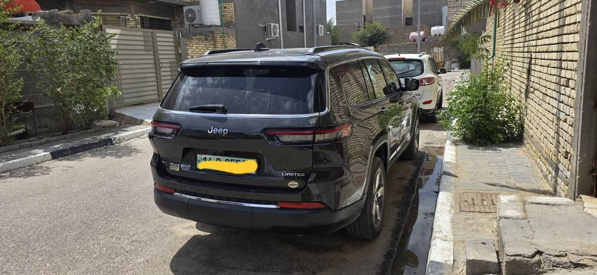 جيب شيروكي ٧ راكب ٢٠٢١
حادث امامي 
فول عدا الفتحه 
رادار ، نقاط عمياء، تدفئه كشنات،تدفئه ستيرن ، كراسي كهرباء ،تحديد مسار، حساسات،  صندوق كهرباء، 
ماشيه ٦٦ الف كم 
مكان السياره بصره
للإستفسار الاتصال ***********
