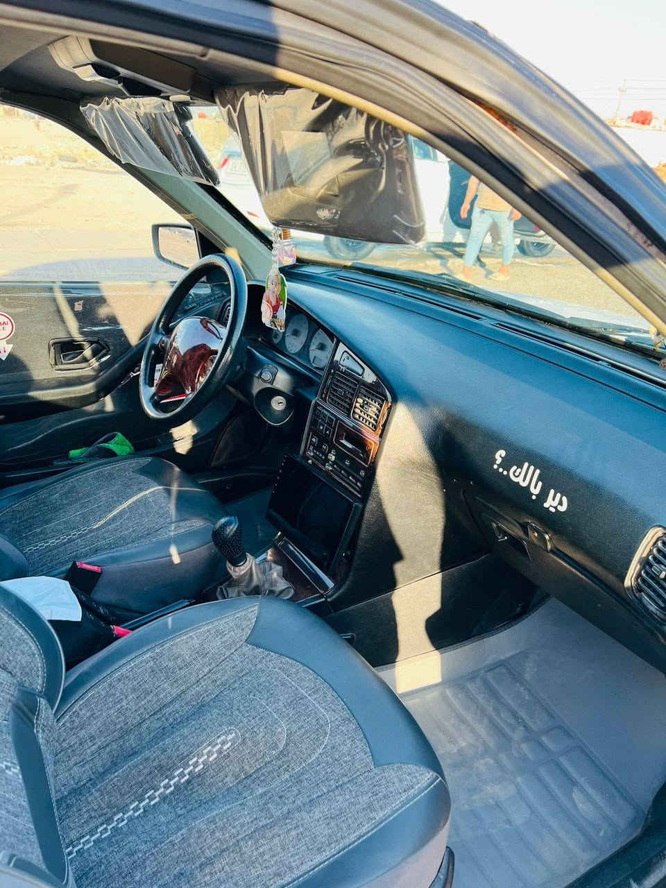 السلام وعليكم بيجو بارص موديل ٢٠١٢ بدون ضربه ملكوطه بيه رشات صبغ تبريد يرادله فابريته رقم جديد بصره  بسم صديقي سعرهاا ٤٣ والي مايعجبه السعر يدعيلنه برزق ***********
