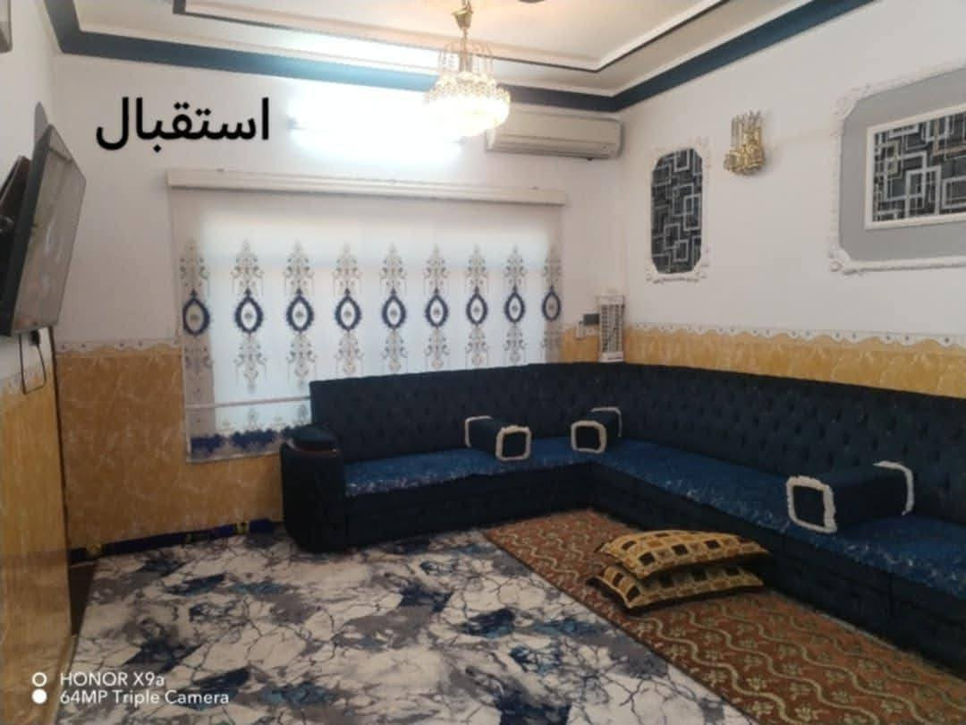 السلام عليكم اسعد الله مسائـكـم بكل خير
بيت للبيع في حي الابار بالجـانـب الايمـن مـن مـديـنـه الـمـوصل 
قـريـب عـلـئ الـشـارع الـعـام ويـقـع علـئ مـسـافـه قـصـيـر مـن مـجـسـر الـيـرمـوك
 #مـسـاحـة_الـبـيـت269 مـــتــر #الـواجـهـه 18
يتالف البيت من
♦طابق الاول
♦غرفتين نـوم
♦استقبال
♦هول عدد ثنين
♦مطبخ داخلي+ مطبخ خارجي مع غرفه فوق المطبخ  و ترك 
♦صحيات 
الـطـابـق الثـانـي
♦غرف عدد اربعه
♦ هول
♦مخزن
♦صحيات
♦بيتونـه ذات حـجـم كبير 
☜الــسعر 200 
#تـفـاصـيـل_اكـثـر 
الاتصال بالرقم ***********
