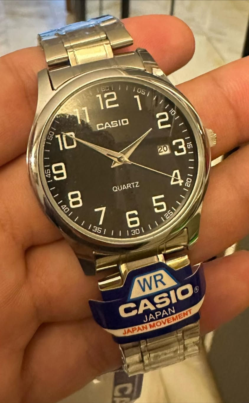 ساعة مِن CASIO
ماستر كوالتي شرط الفحص 
منفذ تاريخ شهري 
مكينة كوارتز
الساعة بالكامل ستانلس ستيل 
ضد الخدش 
ضد الماء والغبار بمقاومة 3ATM 
مع كامل الملحقات 

السعر ٣٥ الف مع التوصيل


**إذا كنت صاحب هذا الإعلان وتريد حذفه لأي سبب، رجاءا أرسل رسالة إلى الدعم الفني**