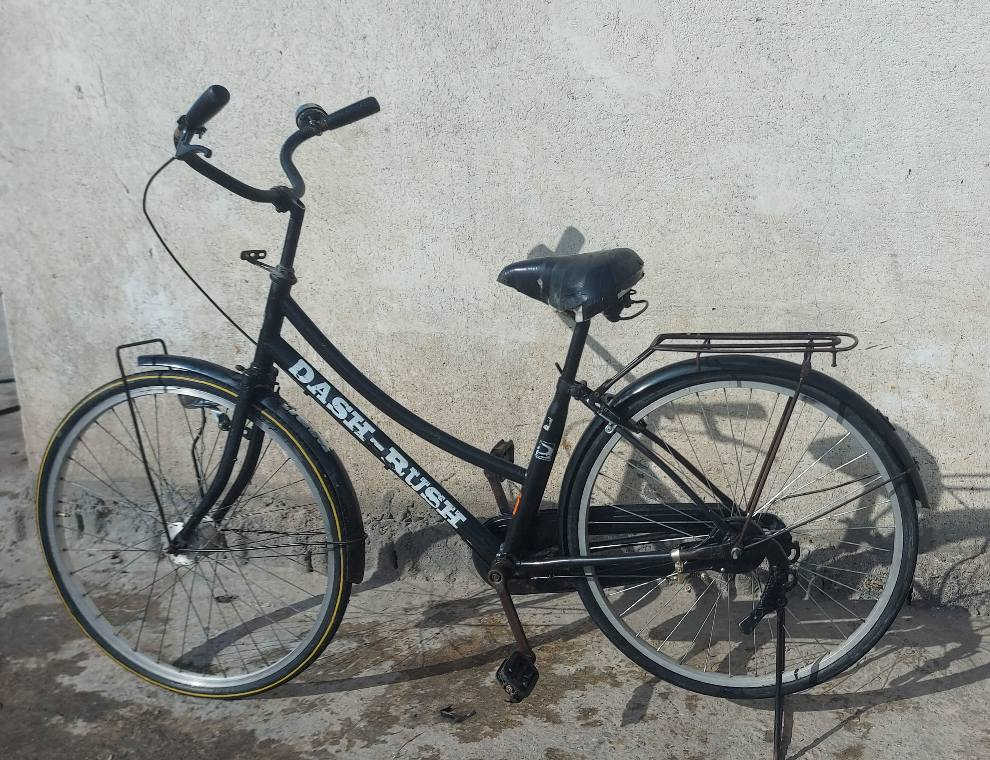 بايسكل حجم 26ياباني ب٨٠ وبيه مجال للاستفسار ***********
