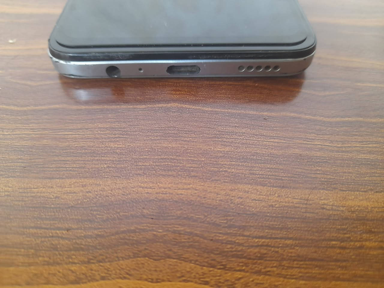 هونر x7b 
للبيع فقط 
السعر 120 الف  
ذاكرة ٢٥٦ رام ٦+٦
كاميرا 108 الشراي يتصل بي واتساب هم 

***********
