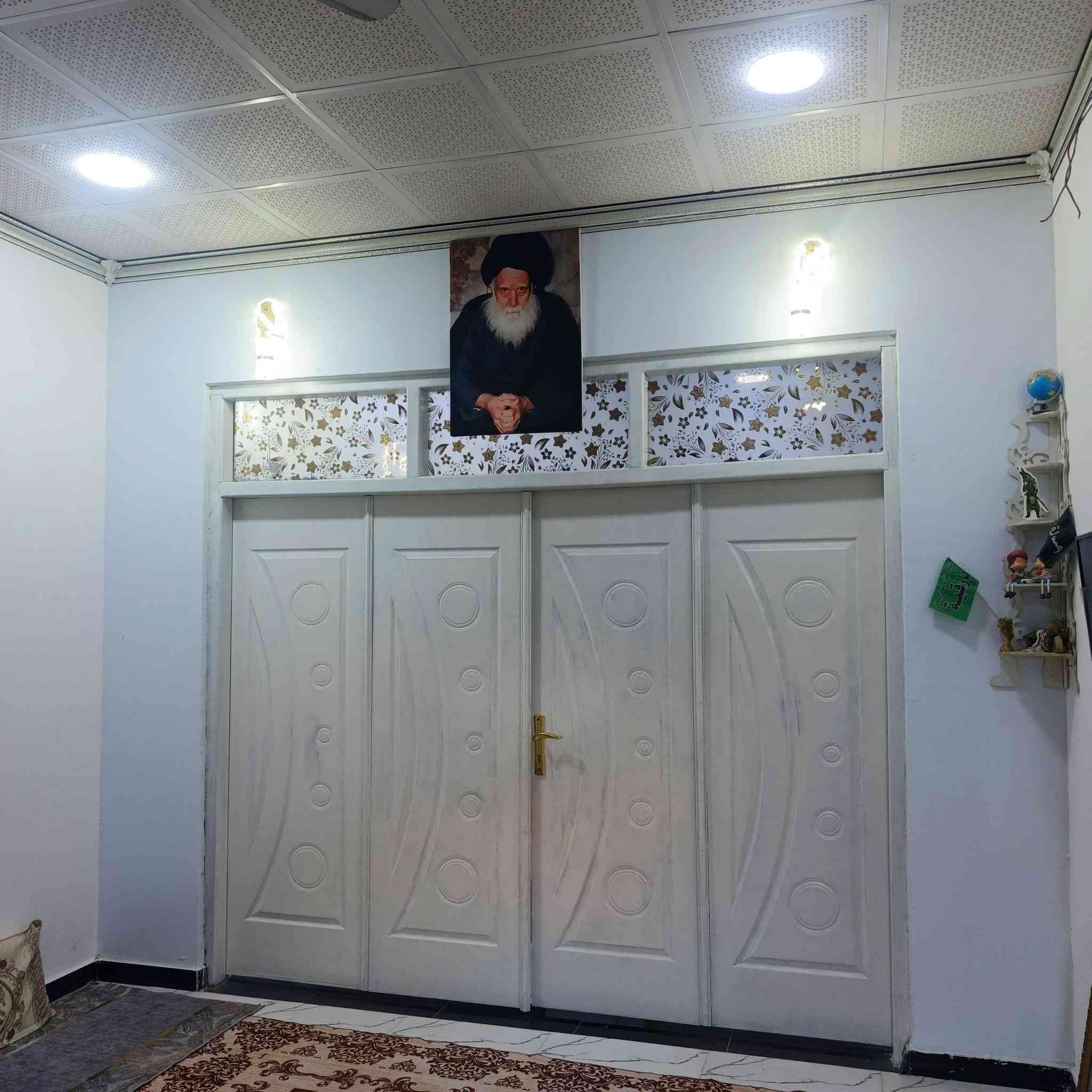 🏣دٍآر لَلَبًيَعٌ 🏣
 
حًيَ بًغُدٍآدٍ آلَجّدٍيَدٍهّ مًقُآطِعٌهّ 830 آلَقُبًلَهّ /
خِلَفُ شُآرعٌ 60 قُربً آلَمًدٍرسه 
آلَمًسِآحًةّ 200 مً
             طابقين 
يحتوي الطابق الاول علئ
غُرفُتٌيَنِ +مًوٌزٍعٌ+صّآلَهّ +آسِتٌقُبًآلَ +دٍيَوٌآنِيَهّ +مًطِبًخِ حًآر وٌبًآردٍ +صّحًيَآتٌ دٍآخِلَيَهّ وٌخِآرجّيَهّ +طِآرمًهّ وٌحًدٍيَقُهّ 
 
الطابق  آلَثًآنِيَ قُيَدٍ آلَآنِشُآء يحتوي علئ اربع غرف +صاله صغيره +صحيات داخليه وخارجيه +مطبخين +بلكونه 
سِنِهّ آلَبًنِآء 2023
................. آلَبًيَتٌ مًطِلَوٌبً آسِکْآن

آلَآسِتٌفُسِآر 
***********
