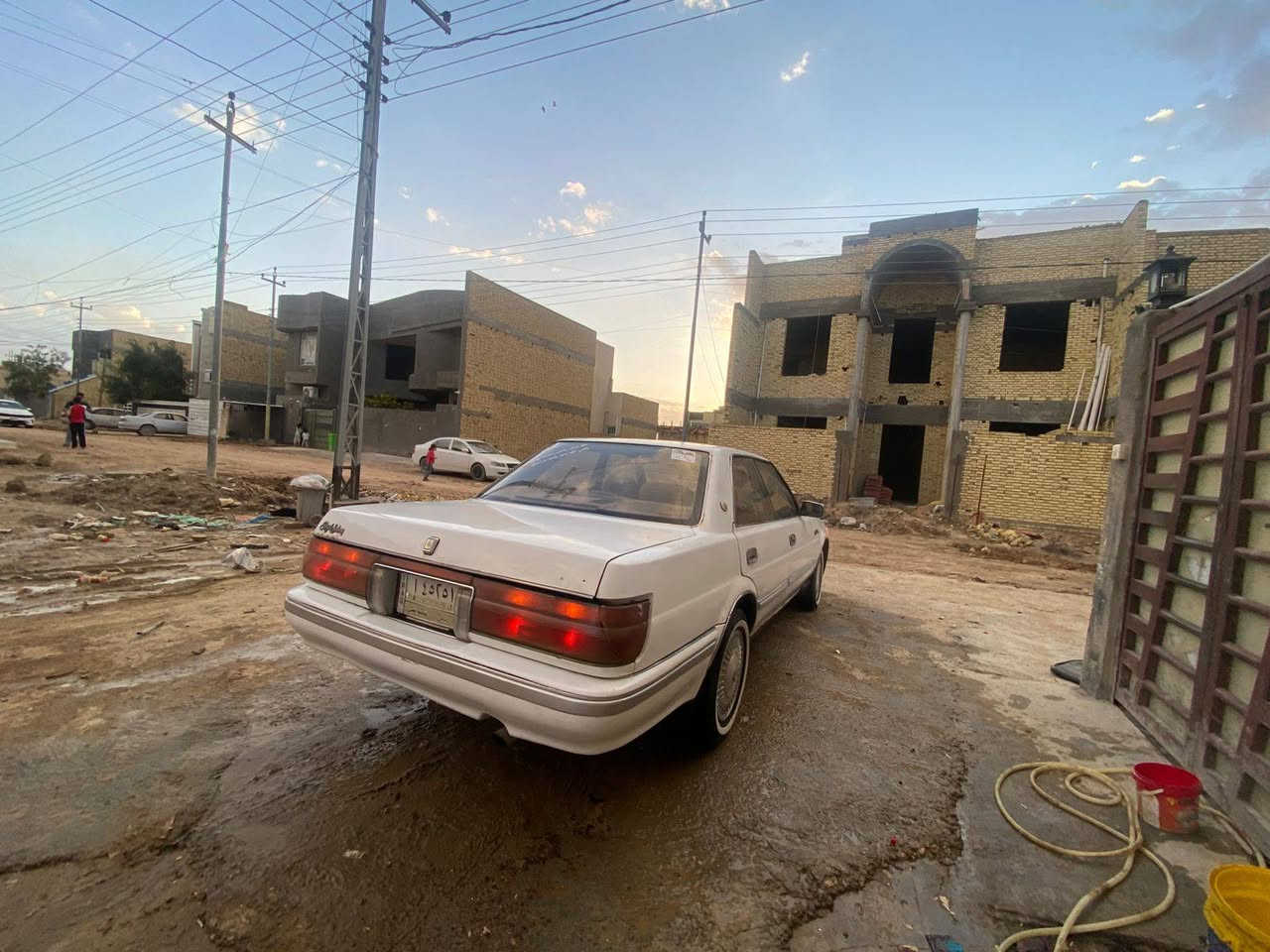 السعر (36) وبيها مجال.
الرقم *********** اتصل وبيك خير وتدلل 
السلام عليكم ورحمة الله وبركاته للبيع سياره كراون هارتوب رقم (بابل) 
موديل (91) تحويل ثاني يوم مكفوله من كصه ونقل چثه والعيوب الشرعيه والصوليات  مكينة وكير جديد 2500 حداديه تخم تاير جديد  (مصبوغة عام جماليه  ) كهرباءيات شغاله 
سياره مال بيت
مكان السياره ذي قار المركز حي اور 
للستفسار الاتصال على الرقم التالي
