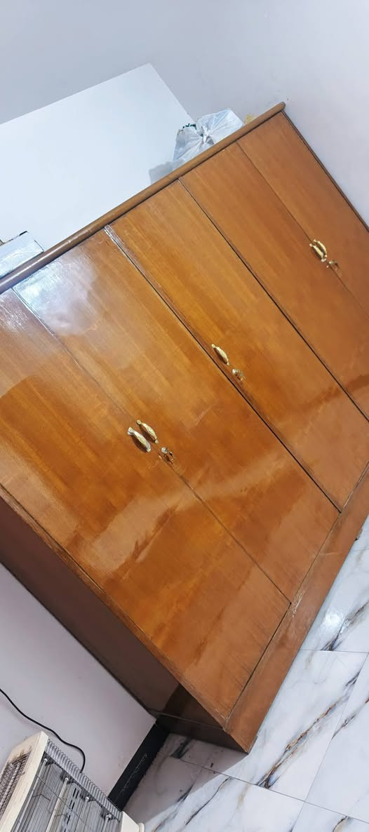 للبيع بسعر مناسب 😍😍🔥🔥
غرفه صاج عراقي  تفصال 
باب اول كلش قويه واي ضرر مبيهه 
مكان بغداد الدوره 
 للتواصل ***********
